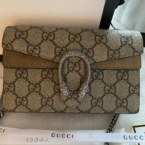Gucci Dionysus GG Supreme super mini bag